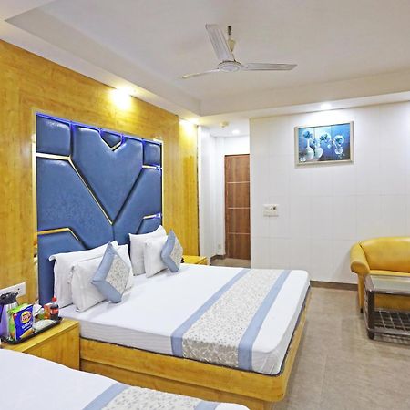 Hotel Preet Palace -5 Mints Walk From Nizamuddin Railway Station 新德里 外观 照片