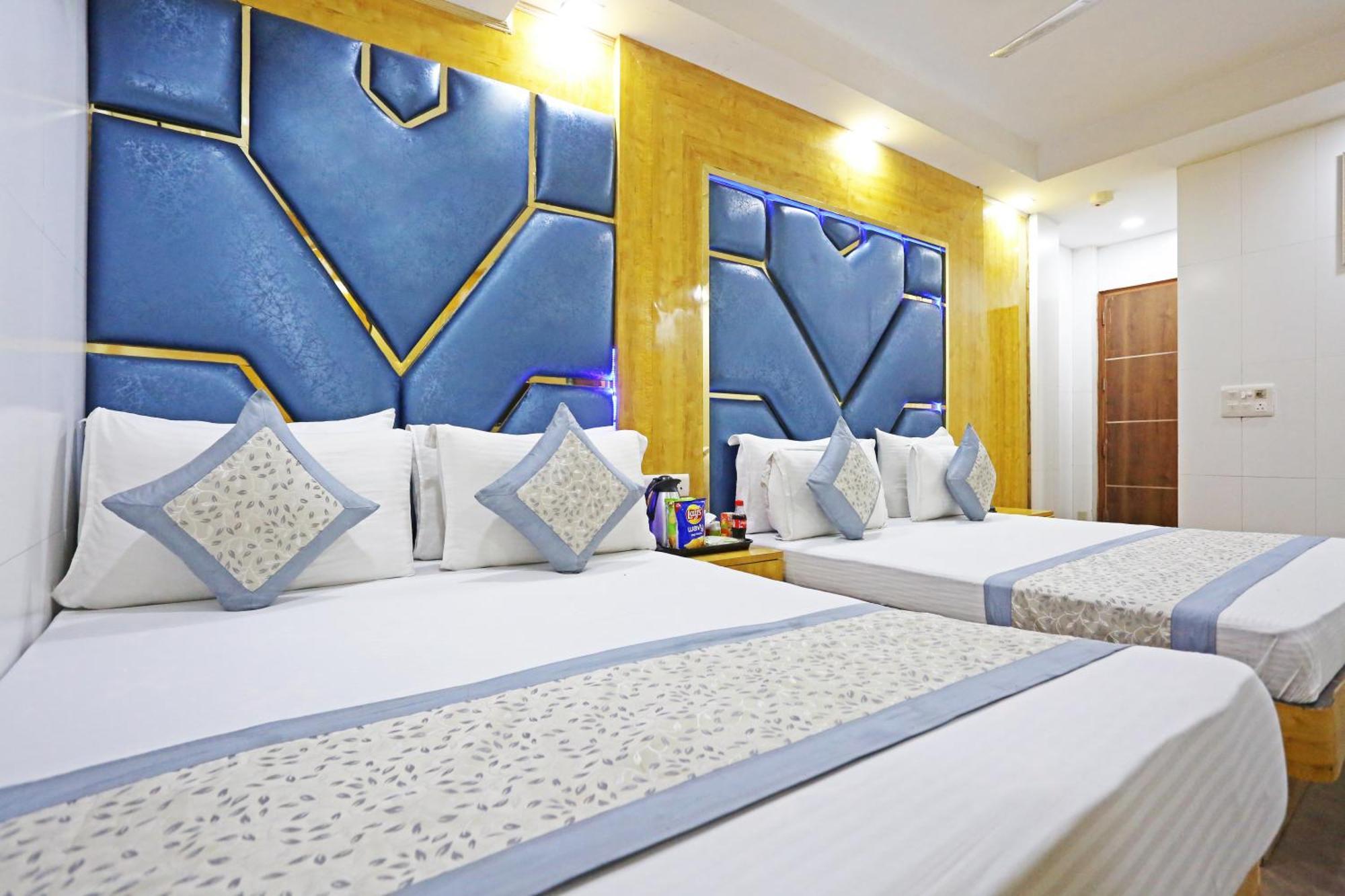 Hotel Preet Palace -5 Mints Walk From Nizamuddin Railway Station 新德里 外观 照片