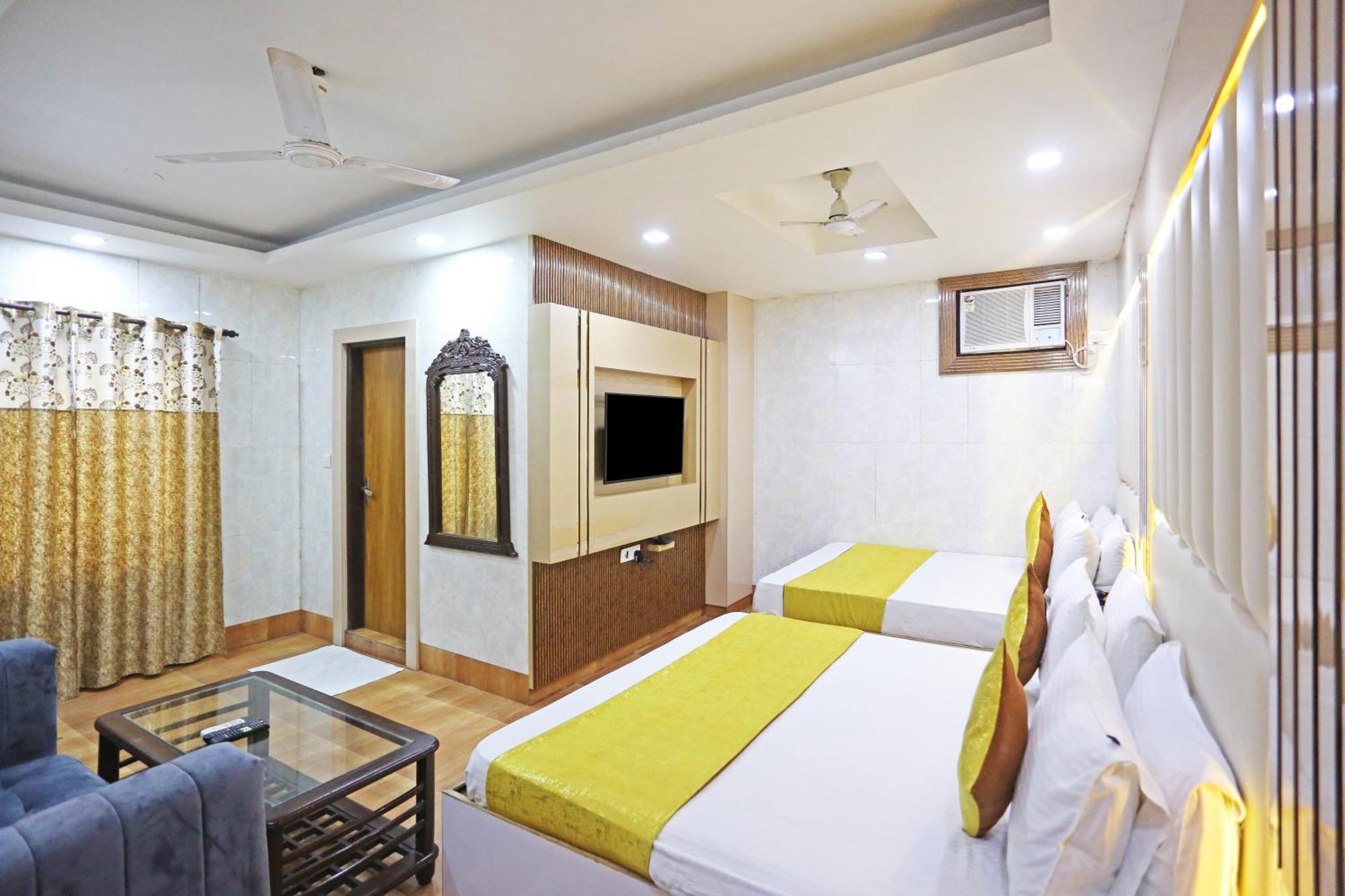 Hotel Preet Palace -5 Mints Walk From Nizamuddin Railway Station 新德里 外观 照片