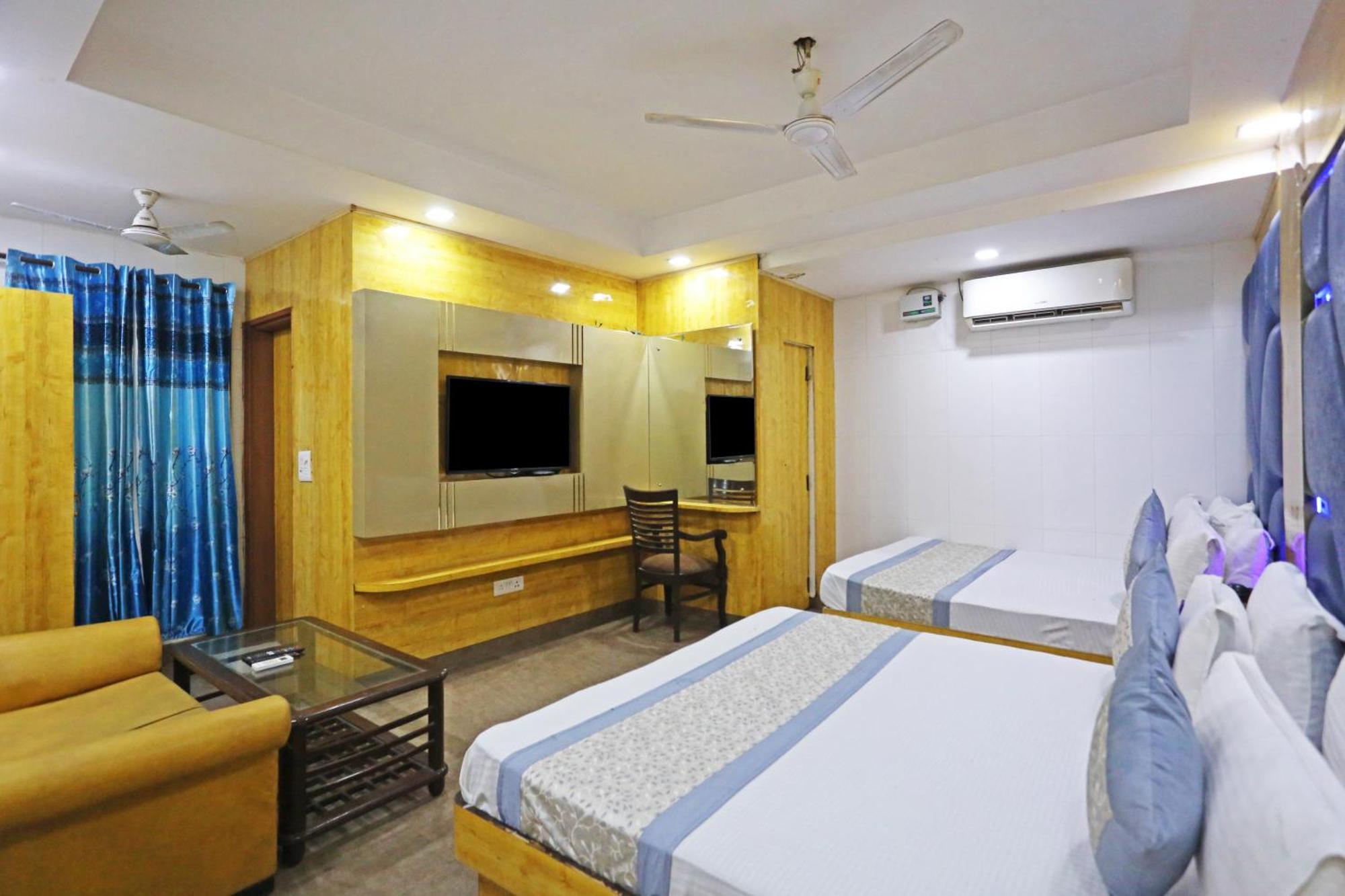 Hotel Preet Palace -5 Mints Walk From Nizamuddin Railway Station 新德里 外观 照片
