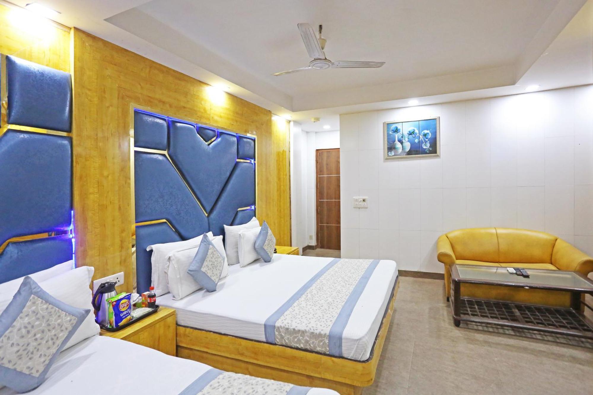 Hotel Preet Palace -5 Mints Walk From Nizamuddin Railway Station 新德里 外观 照片