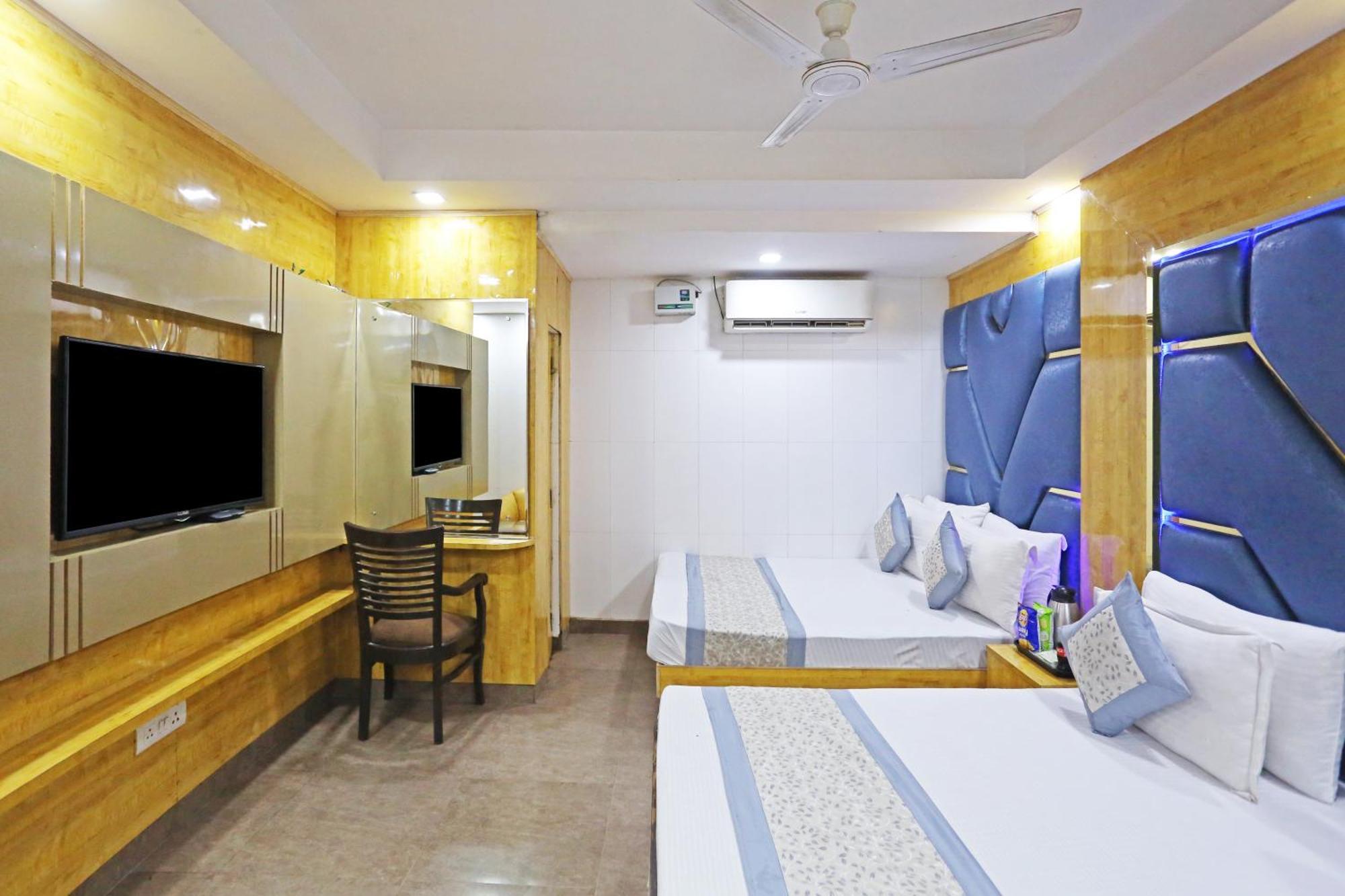 Hotel Preet Palace -5 Mints Walk From Nizamuddin Railway Station 新德里 外观 照片