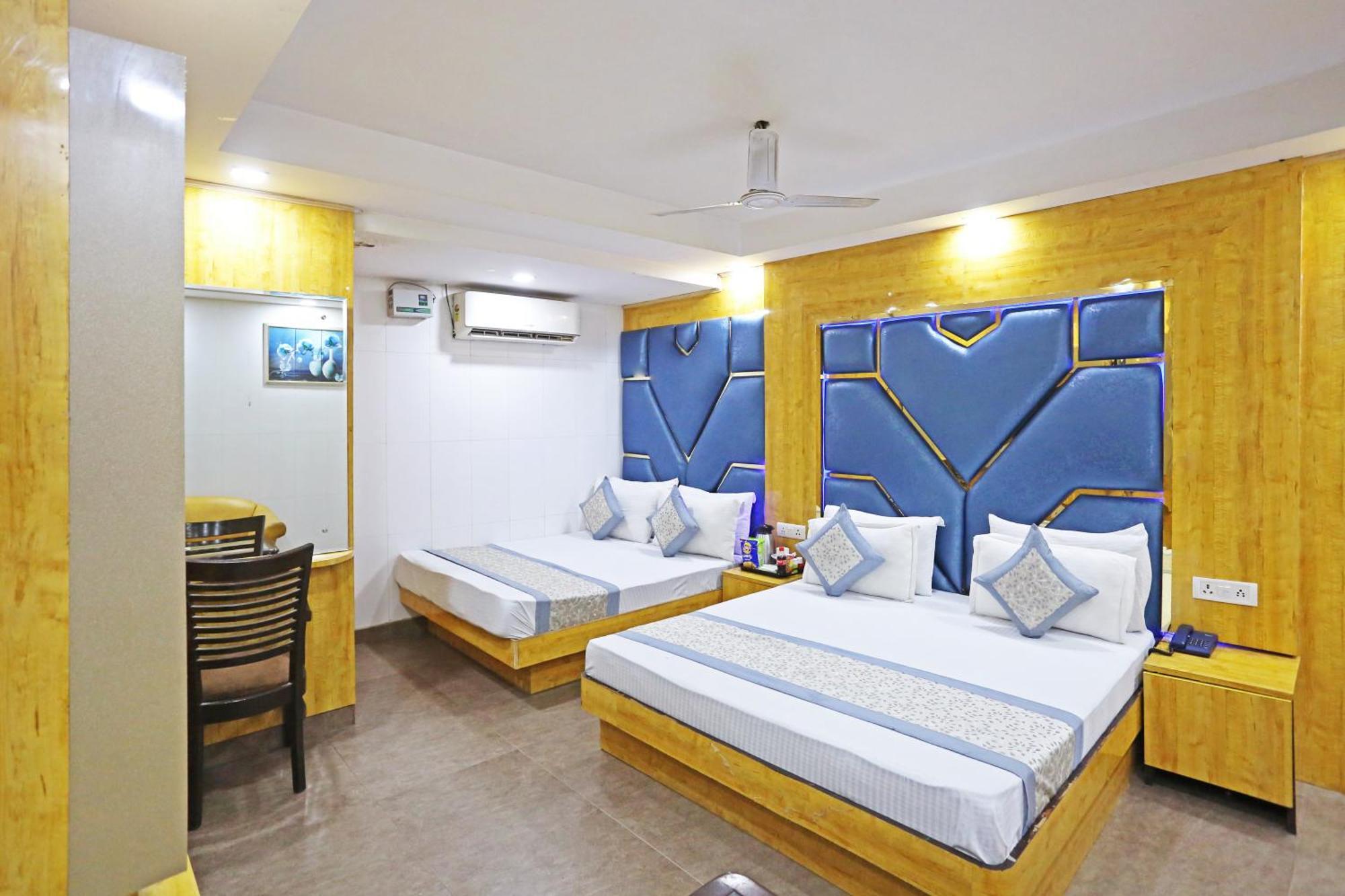 Hotel Preet Palace -5 Mints Walk From Nizamuddin Railway Station 新德里 外观 照片