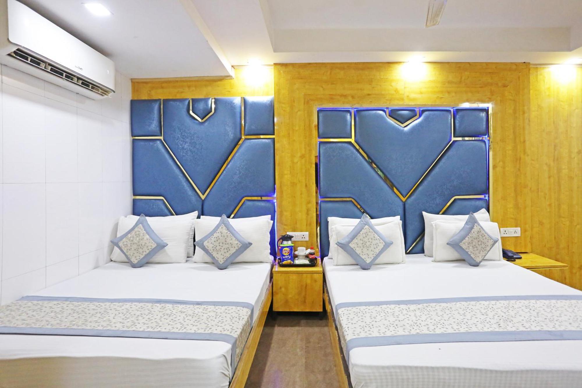 Hotel Preet Palace -5 Mints Walk From Nizamuddin Railway Station 新德里 外观 照片