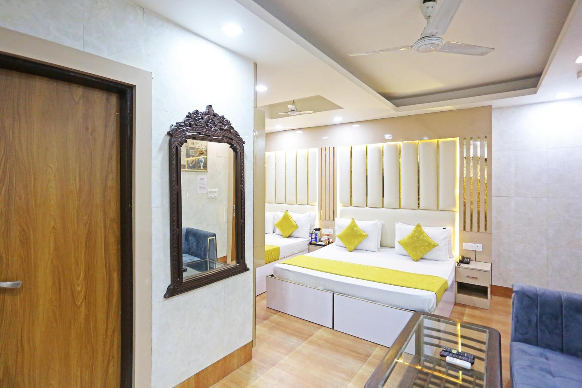 Hotel Preet Palace -5 Mints Walk From Nizamuddin Railway Station 新德里 外观 照片