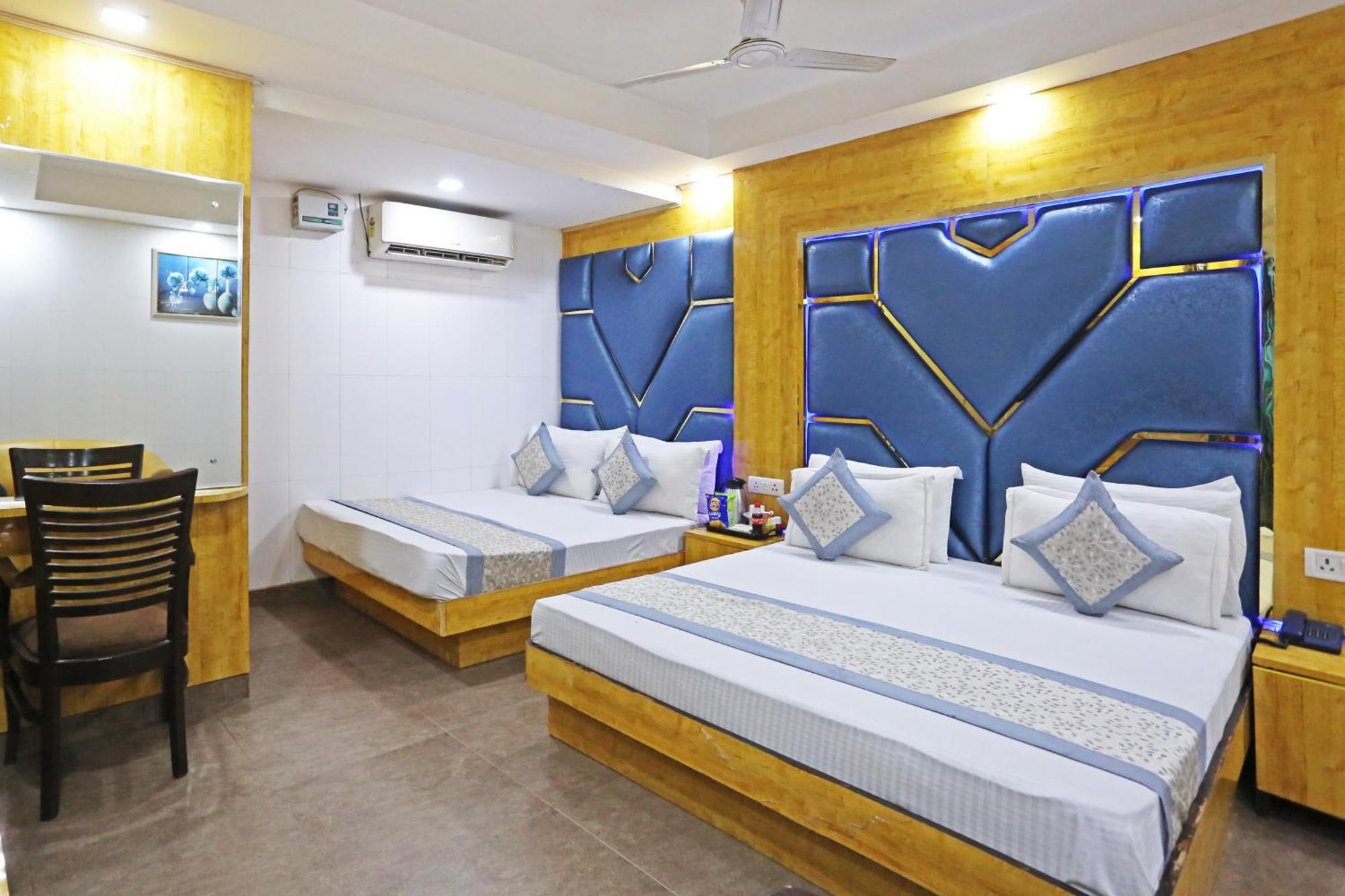 Hotel Preet Palace -5 Mints Walk From Nizamuddin Railway Station 新德里 外观 照片
